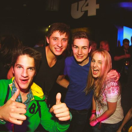 BEHAVE! - BACK TO THE 80'S @ U4