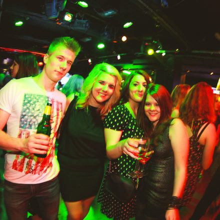 BEHAVE! - BACK TO THE 80'S @ U4