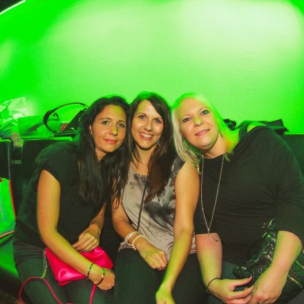 BEHAVE! - BACK TO THE 80'S @ U4
