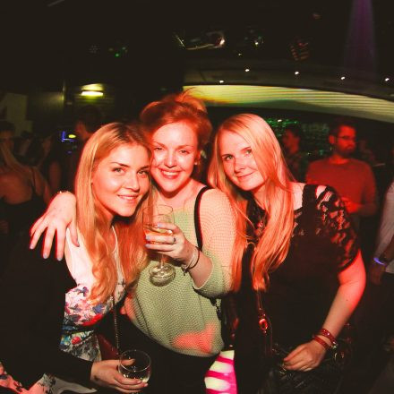 BEHAVE! - BACK TO THE 80'S @ U4