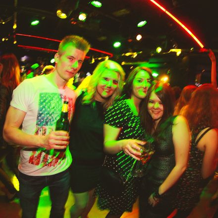 BEHAVE! - BACK TO THE 80'S @ U4
