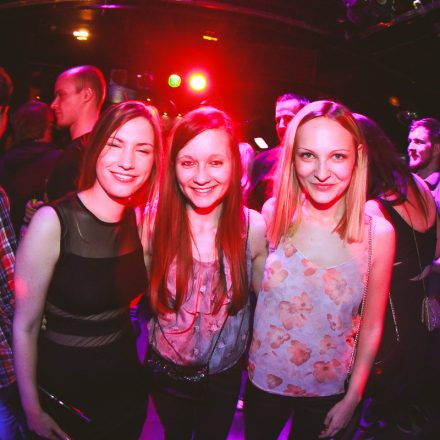 BEHAVE! - BACK TO THE 80'S @ U4