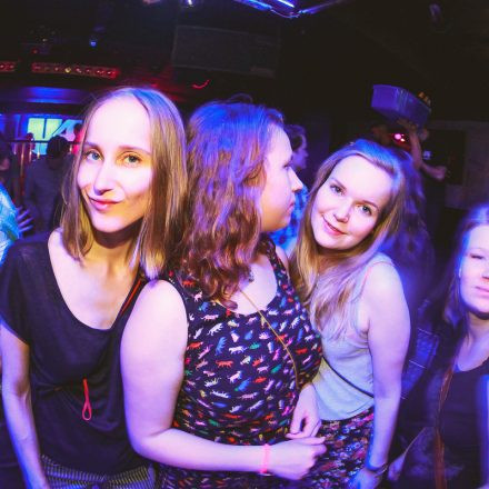 BEHAVE! - BACK TO THE 80'S @ U4