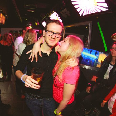 BEHAVE! - BACK TO THE 80'S @ U4
