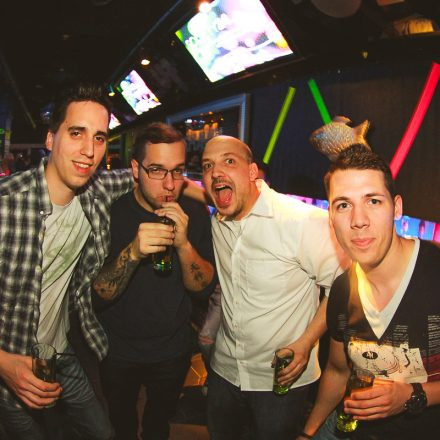 BEHAVE! - BACK TO THE 80'S @ U4