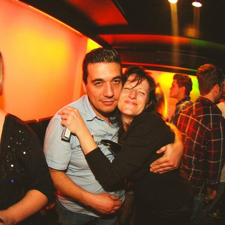 BEHAVE! - BACK TO THE 80'S @ U4