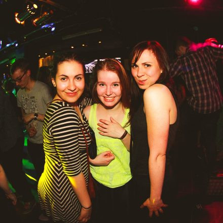 BEHAVE! - BACK TO THE 80'S @ U4