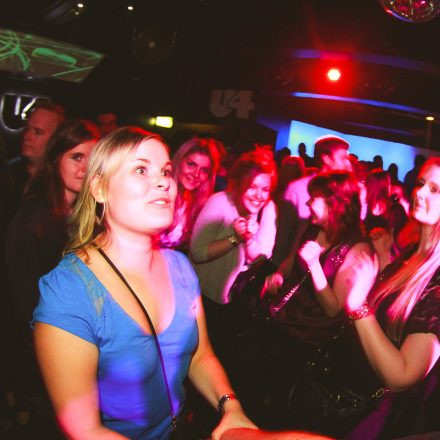 BEHAVE! - BACK TO THE 80'S @ U4