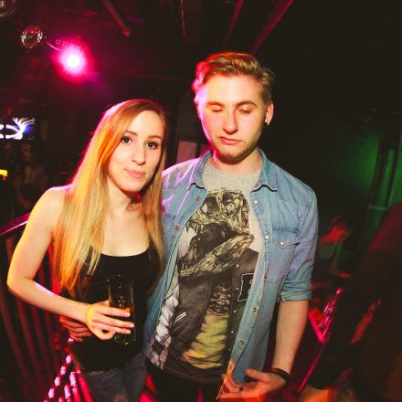 BEHAVE! - BACK TO THE 80'S @ U4