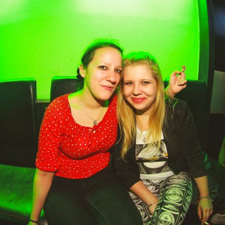 BEHAVE! - BACK TO THE 80'S @ U4
