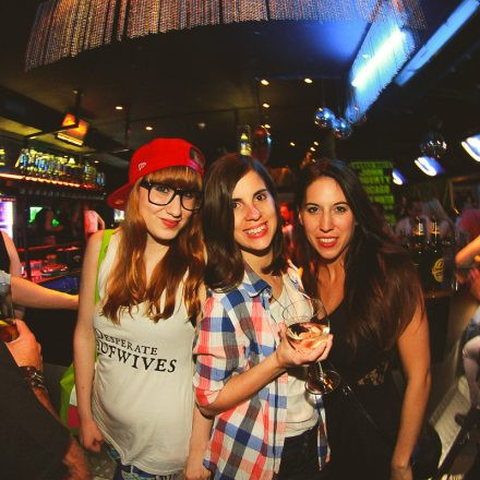 BEHAVE! - BACK TO THE 80'S @ U4