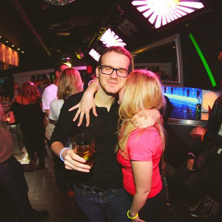 BEHAVE! - BACK TO THE 80'S @ U4