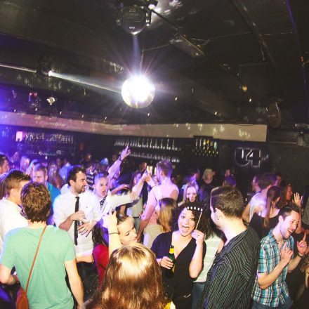 BEHAVE! - BACK TO THE 80'S @ U4