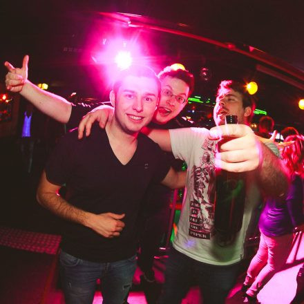 BEHAVE! - BACK TO THE 80'S @ U4