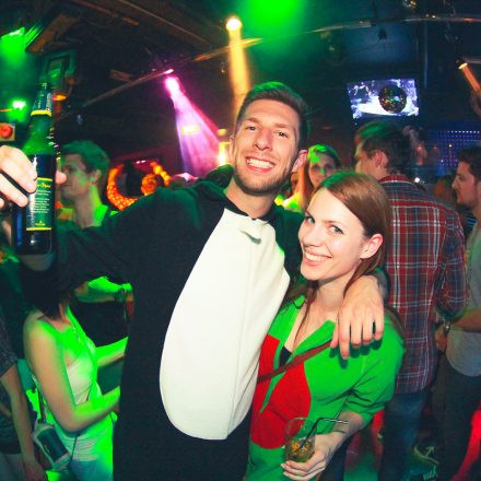 BEHAVE! Pyjama Party @ U4