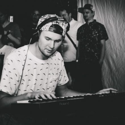 Beat it ft. Camo and Krooked @ Flex