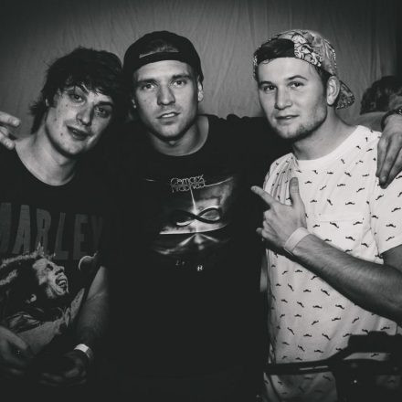 Beat it ft. Camo and Krooked @ Flex