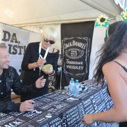 Nova Rock Festival 2014 - Autogrammzelt @Pannonia Fields II