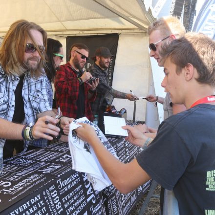 Nova Rock Festival 2014 - Autogrammzelt @Pannonia Fields II