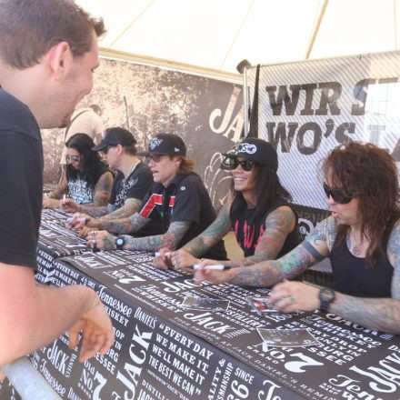 Nova Rock Festival 2014 - Autogrammzelt @Pannonia Fields II