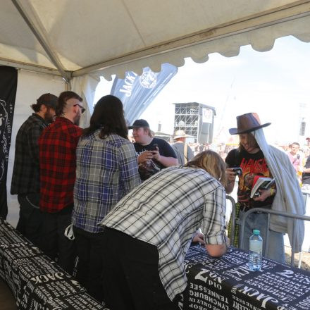 Nova Rock Festival 2014 - Autogrammzelt @Pannonia Fields II