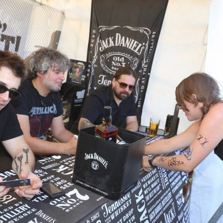 Nova Rock Festival 2014 - Autogrammzelt @Pannonia Fields II