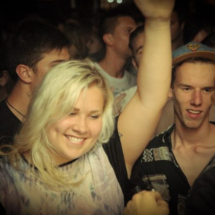 Nachtschwimmer feat. Dusty Kid & Joyce Muniz @ Pratersauna