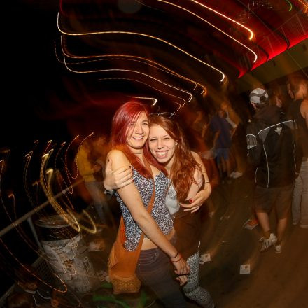 Beat it Special with Aphrodite & MC Junior Red @ Flex
