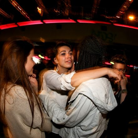 Beat it Special with Aphrodite & MC Junior Red @ Flex