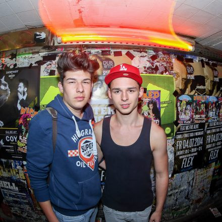 Beat it Special with Aphrodite & MC Junior Red @ Flex