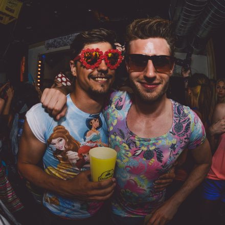 Bad Taste Pool Party @Pratersauna