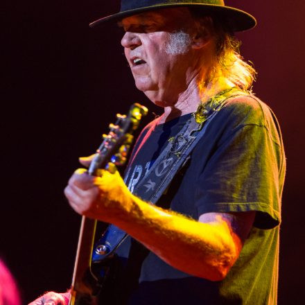 Neil Young & Crazy Horse @ Stadthalle D