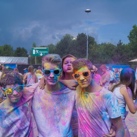 HOLI Festival der Farben St. Pölten