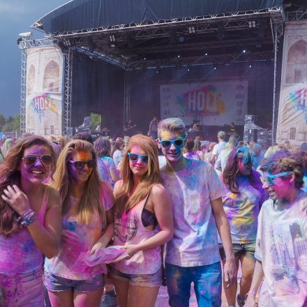 HOLI Festival der Farben St. Pölten