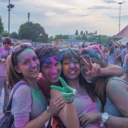 HOLI Festival der Farben St. Pölten