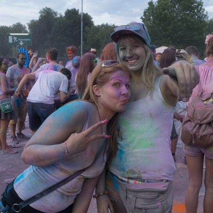 HOLI Festival der Farben St. Pölten