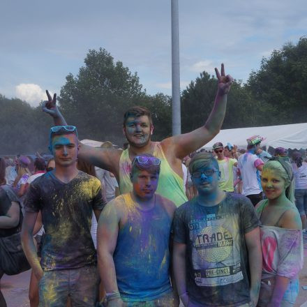 HOLI Festival der Farben St. Pölten