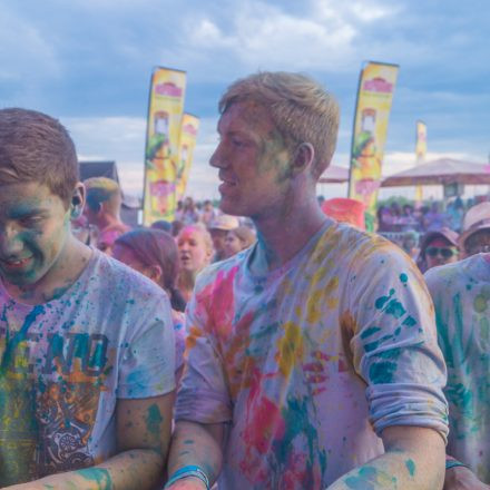 HOLI Festival der Farben St. Pölten