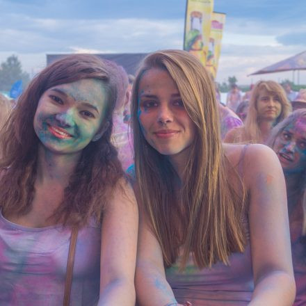 HOLI Festival der Farben St. Pölten