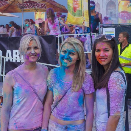 HOLI Festival der Farben St. Pölten