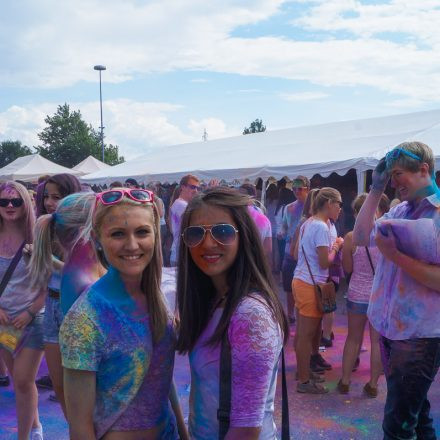 HOLI Festival der Farben St. Pölten