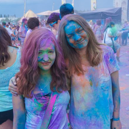 HOLI Festival der Farben St. Pölten