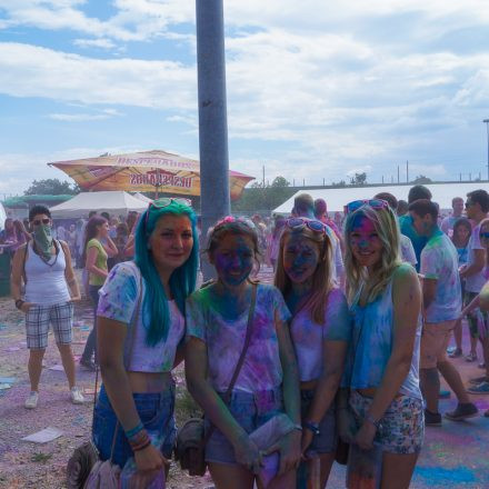 HOLI Festival der Farben St. Pölten