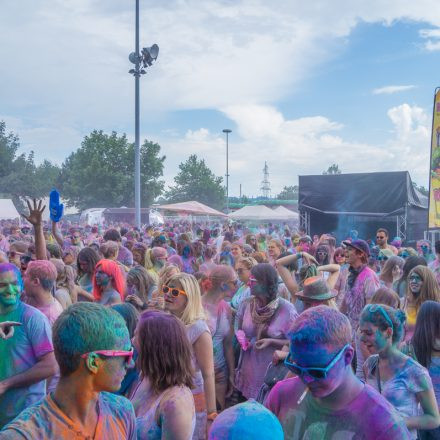 HOLI Festival der Farben St. Pölten