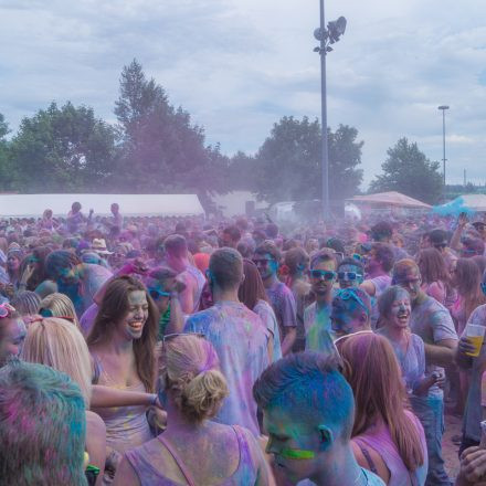 HOLI Festival der Farben St. Pölten