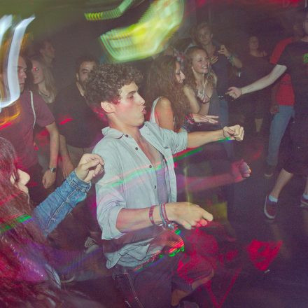 Switch! pres. DJ Version @ Camera