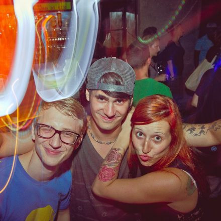 Switch! pres. DJ Version @ Camera