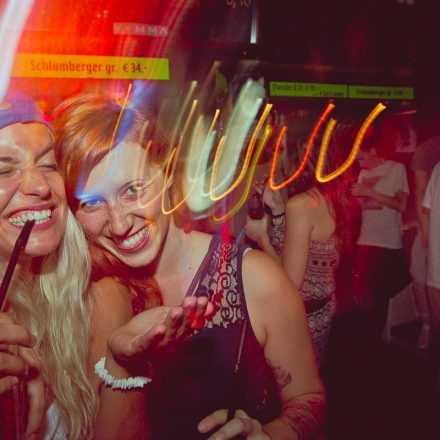 Switch! pres. DJ Version @ Camera