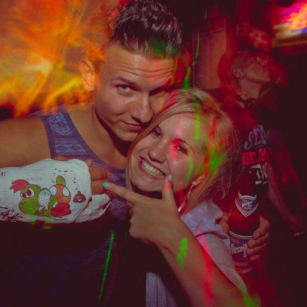 Switch! pres. DJ Version @ Camera