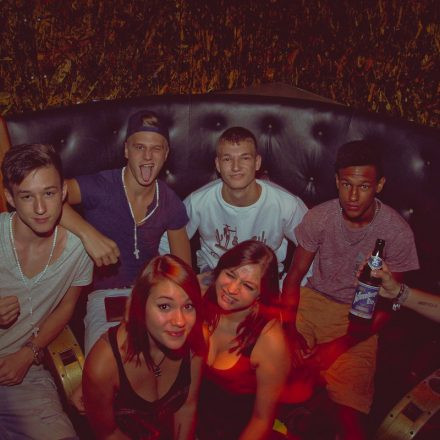 Switch! pres. DJ Version @ Camera